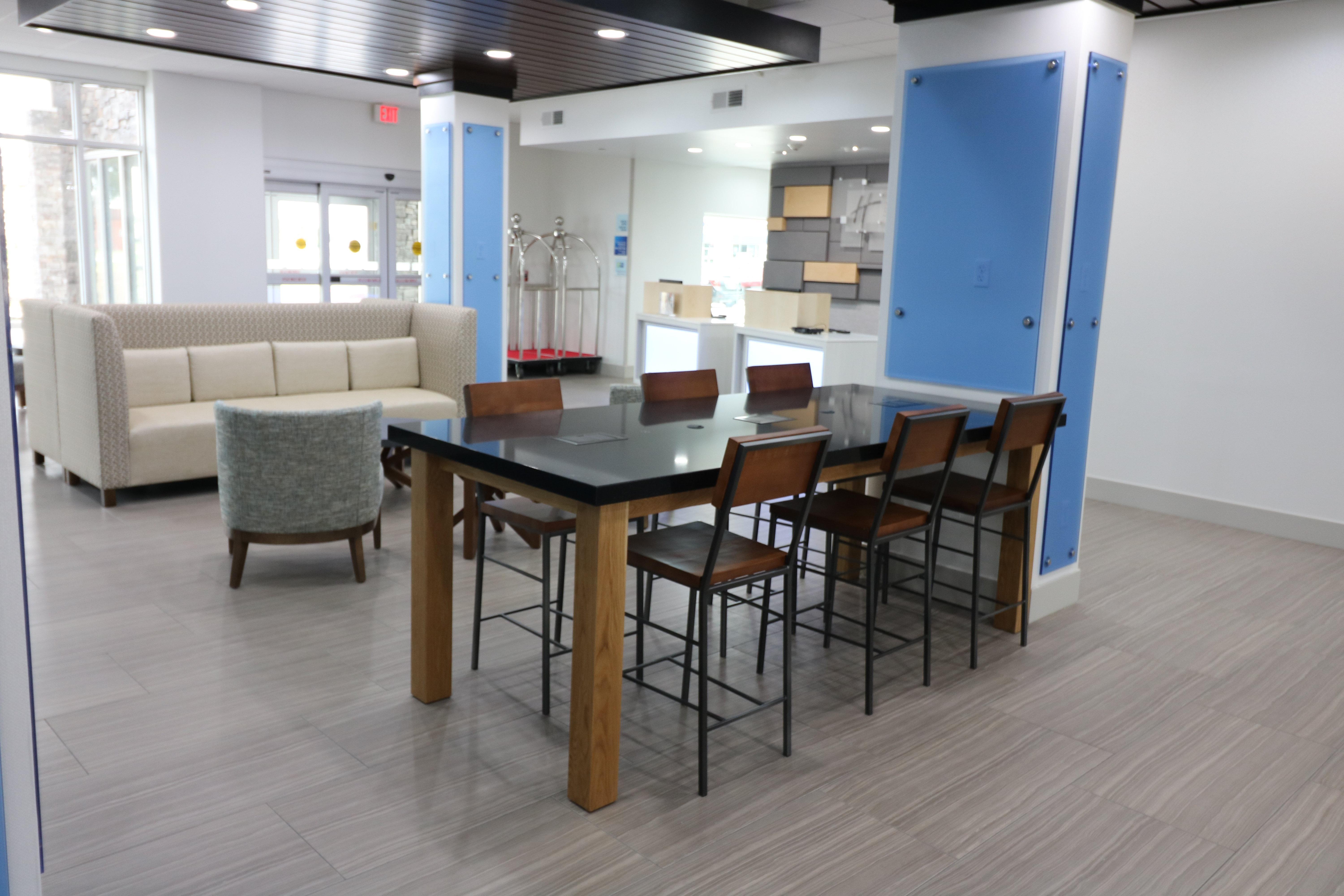 Holiday Inn Express & Suites - Coffeyville By Ihg Eksteriør billede